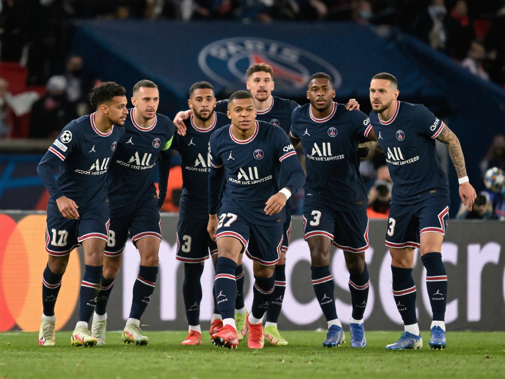 尽管少踢 尽管少踢